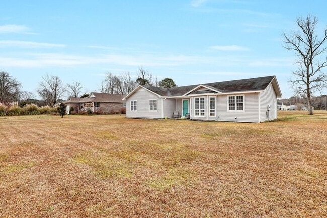 Building Photo - 1714 Old Folkstone Rd