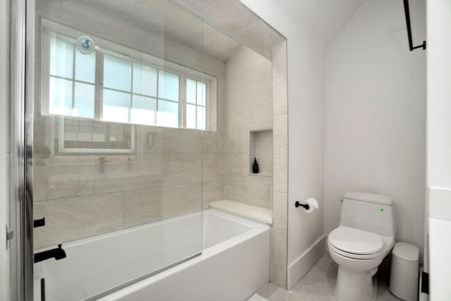 Building Photo - Beautifully Updated Home for Rent | Classic Charm with Modern Upgrades