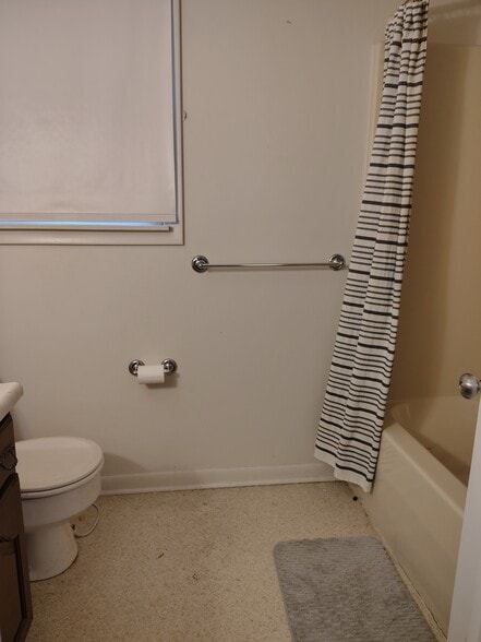 Bathroom - 3125 Brereton Ct