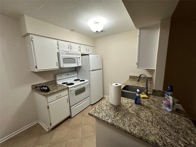 Building Photo - 8801 Hammerly Blvd