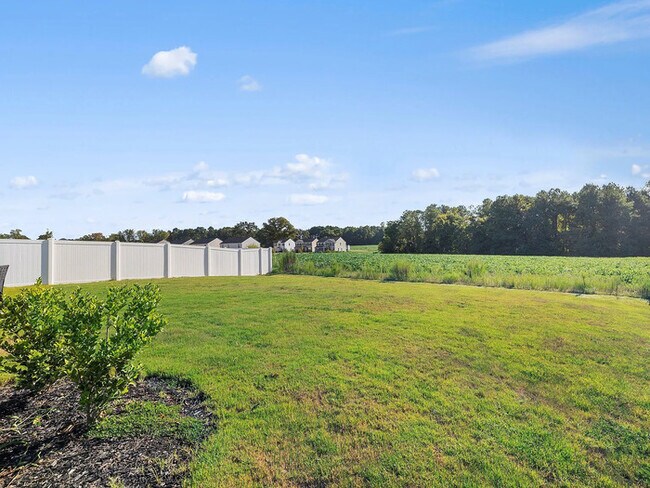 Building Photo - Lease OR Lease to Own