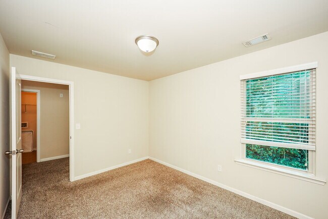 Building Photo - 6281 Allen Rd SW