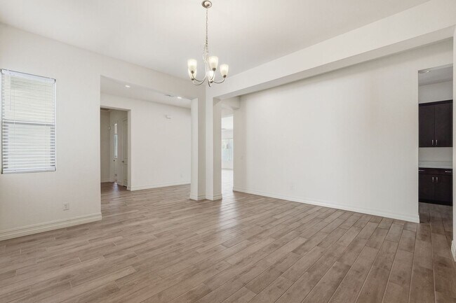 Building Photo - Gated Community Amazing ameneties