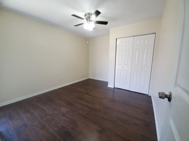 Building Photo - Welcome to this 3-Bedroom, 2-Bathroom Dupl...