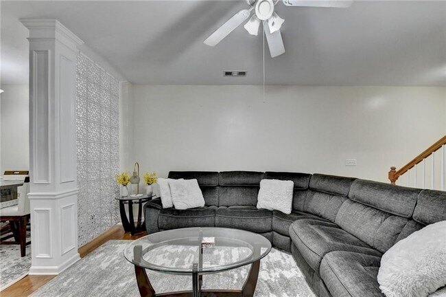 Building Photo - 2602 Pierce Brennen Ct NE