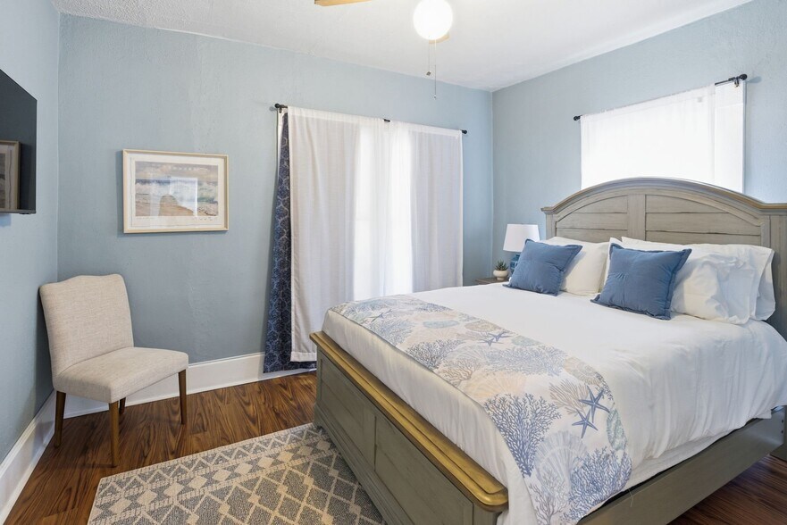 Building Photo - 162 S Fulton St