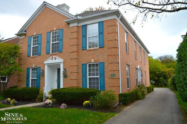 Building Photo - 860 Neff Rd