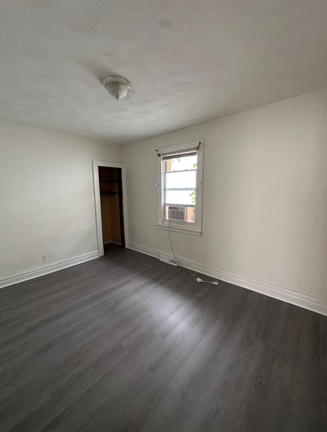 Building Photo - 4914 Alcott Ave