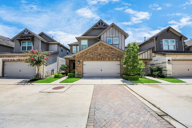 Building Photo - 8919 RoseWood Grove Ln