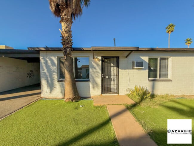 Building Photo - 1/1 Tucson Casita - Private, Peaceful &amp; Perfectly Located!