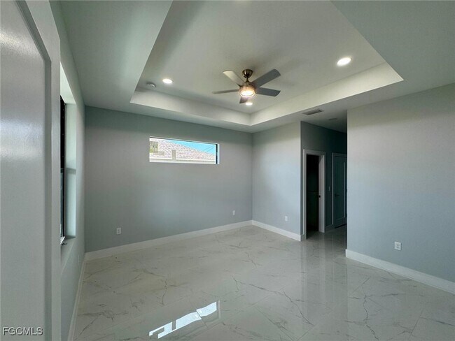 Building Photo - 2027 NW 16th Pl