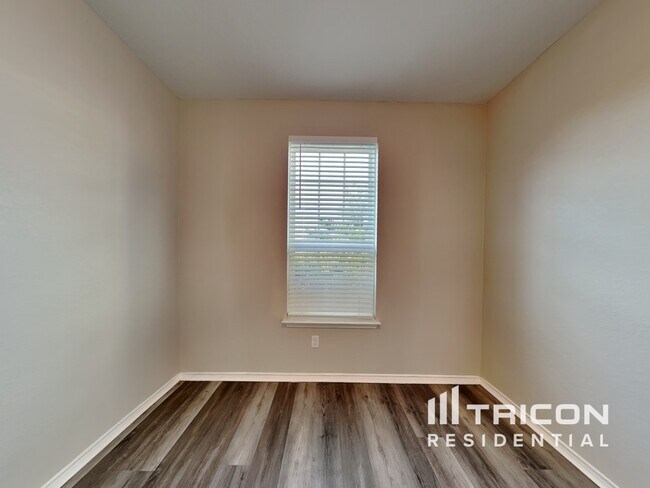 Building Photo - 6615 Port Elizabeth