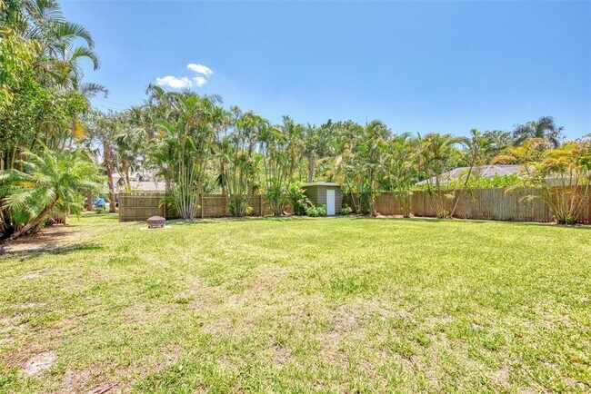 Building Photo - 1894 Loma Linda St