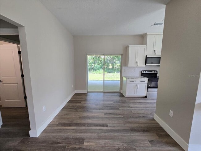 Building Photo - 7437 Mead Dr