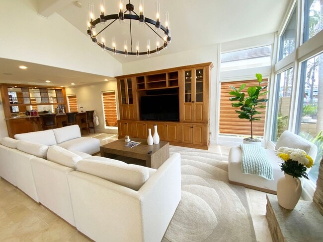 Building Photo - Available July -Vacation Home on the Channel