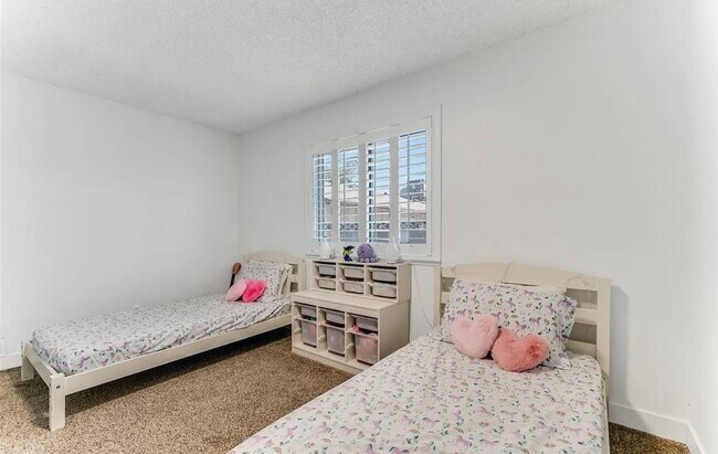 Building Photo - 4765 Monterrey Ave