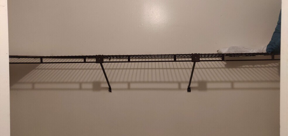 Building Photo - 2501 Riverside Dr