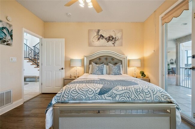 Building Photo - 1661 Seabreeze Dr