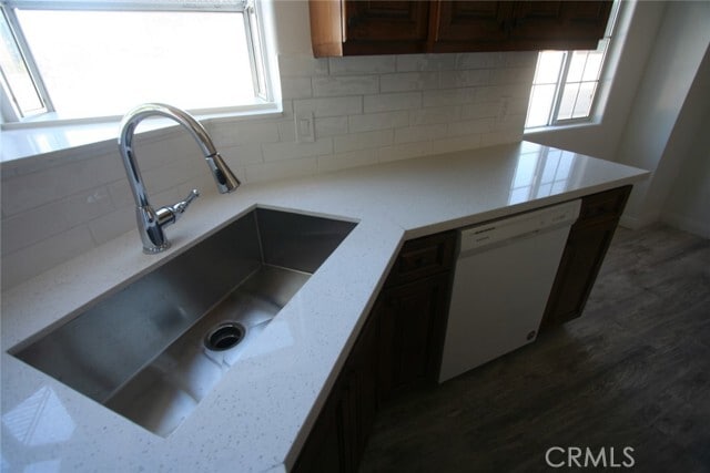 Building Photo - 9968 Daines Dr