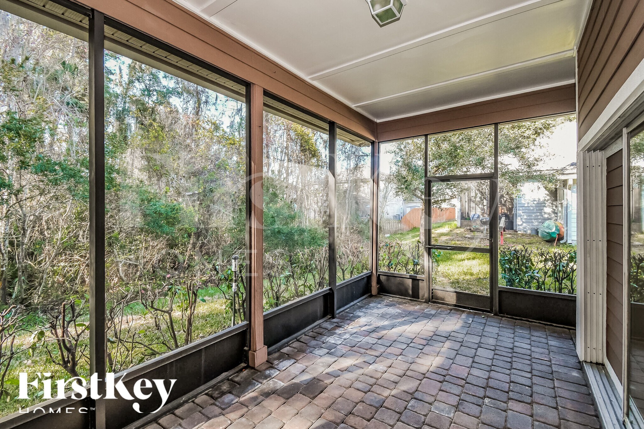 Building Photo - 652 Reflection Cove Rd