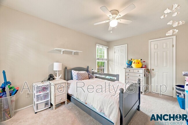 Building Photo - 2505 Ravencroft Ct