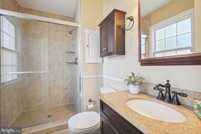 Building Photo - 2772 Knollside Ln