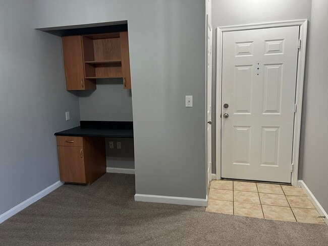 Building Photo - L(o)(o)K what we found!