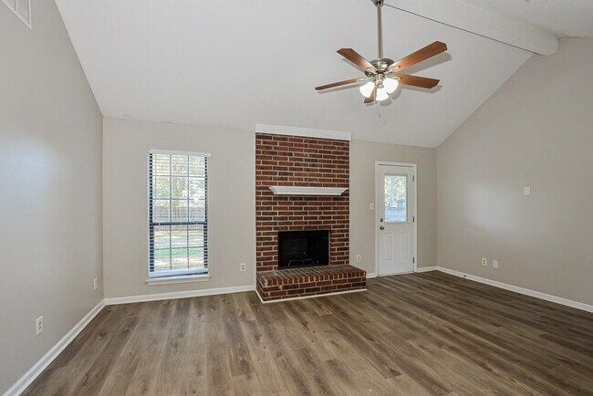 Building Photo - 6659 Ashland Dr