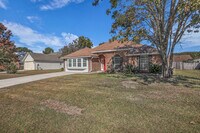 Building Photo - 10 Chamois Ct