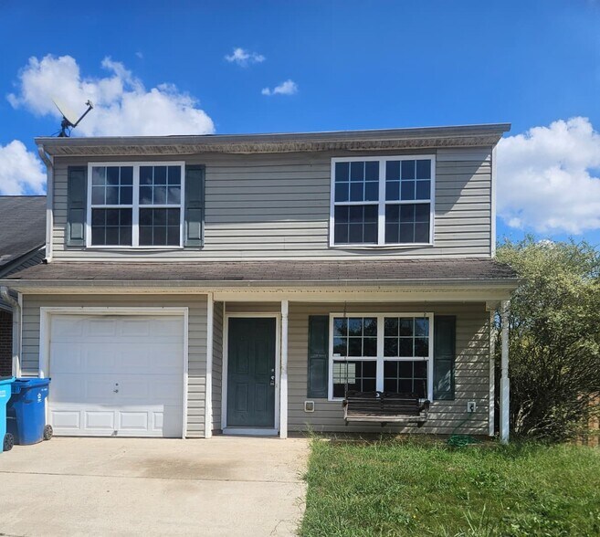 Primary Photo - 500 Jaclyn Cir