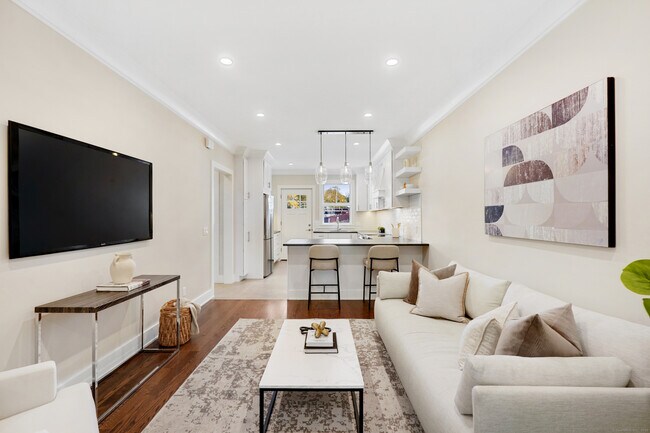 Building Photo - 31 East Ave