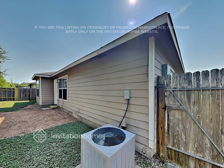 Building Photo - 3902 Enclave Mist Ln