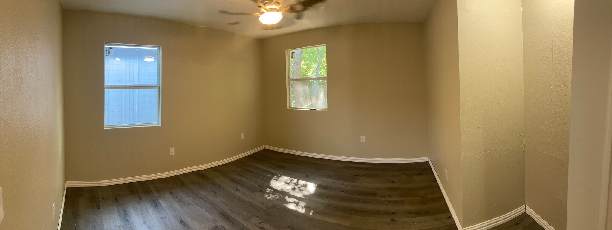 Building Photo - 2520 N Hickory St