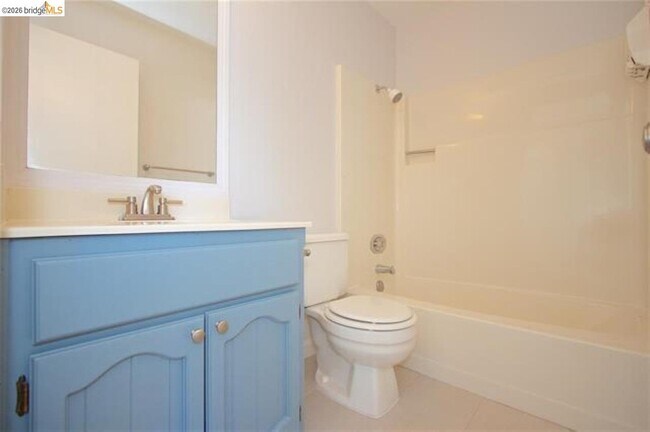 Building Photo - 2063 Sand Point Rd