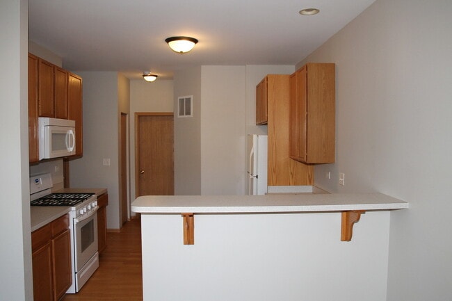 Building Photo - 383 Chesapeake Ln