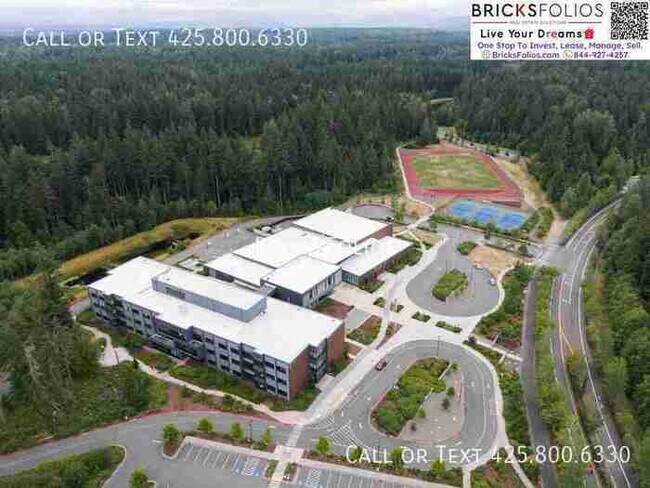 Building Photo - Serenity Meets Smart Living in Redmond Ridge