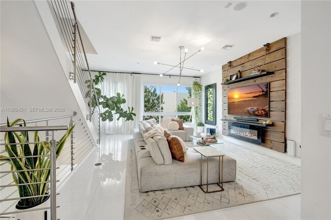 Building Photo - 6630 NW 104th Path