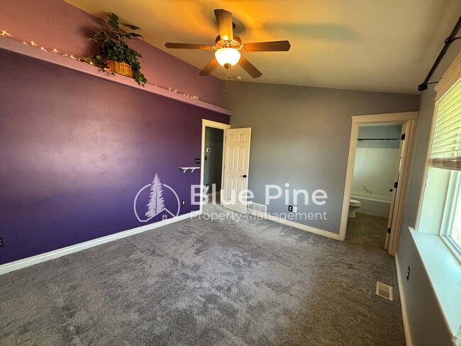 Building Photo - 4333 High Desert Dr