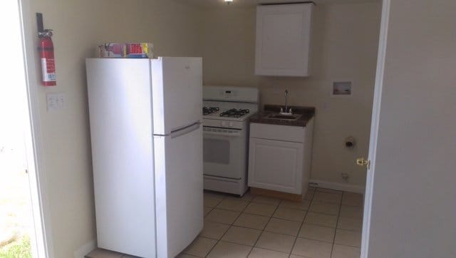 Building Photo - 4550 Lancelot Dr