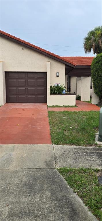 Primary Photo - 2237 Greenview Cir