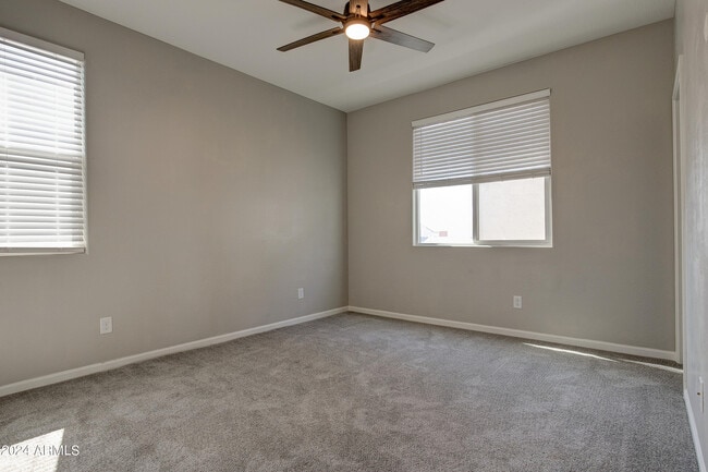 Building Photo - 15717 W Polk St