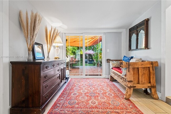 Building Photo - 2447 Wilson St