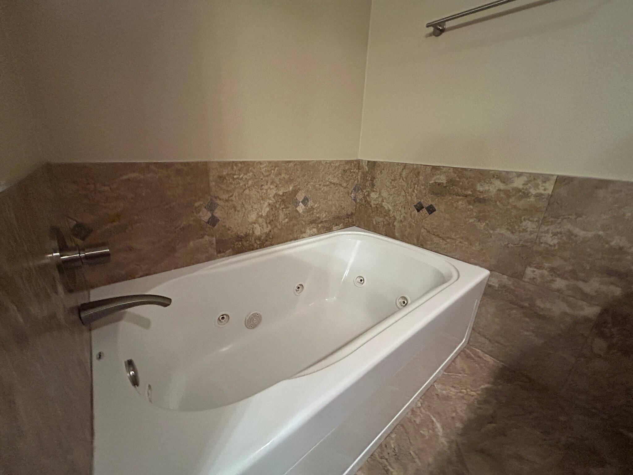 Building Photo - 6605 N 93rd Ave