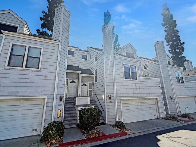 Building Photo - Stunning 2BD/2BA Condo on Scripps Ranch Bl...