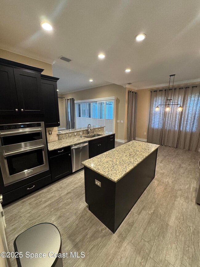 Building Photo - 3168 Lamanga Dr