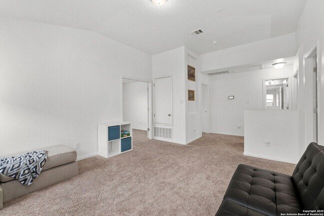 Building Photo - 4 Bedroom/2.5 Bathroom Tribute Ranch Subdivision