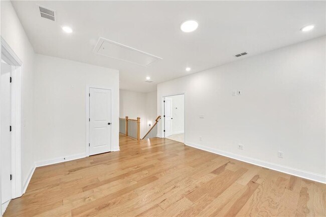 Building Photo - 134 Wards Xing Wy