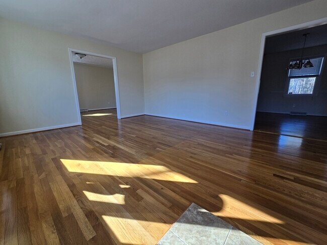 Building Photo - 20716 Vernetta Ln