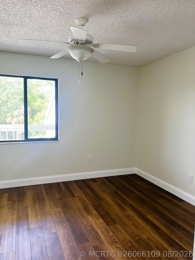 Building Photo - 4300 Gator Trace Dr