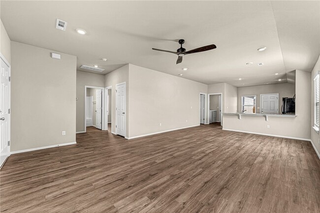 Building Photo - 990 Morningside Dr